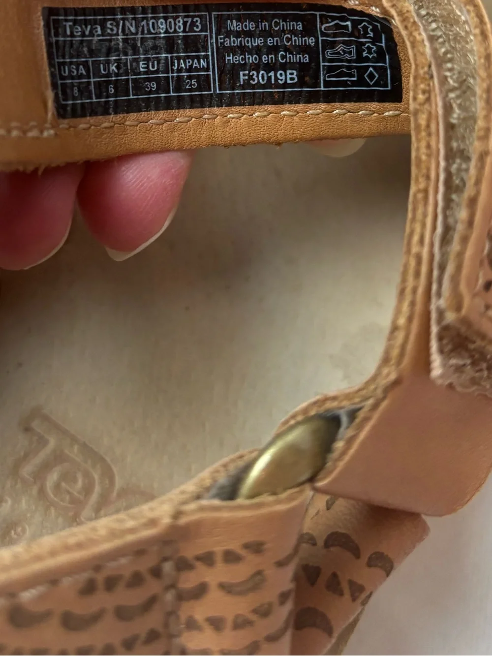 Teva Midform Universal Geometric Tan Sand Dune Leather Embossed Sandals Womens 8